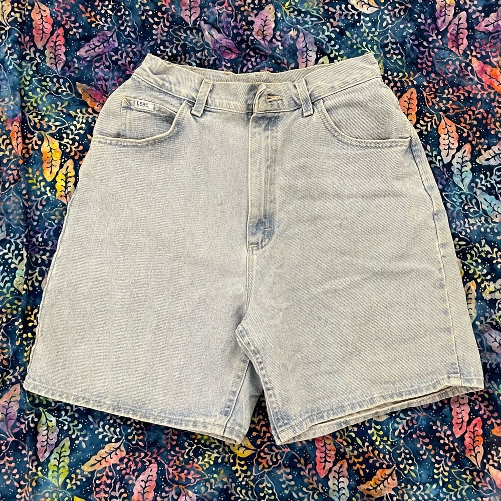 Vintage 90's Lee high waist stone wash denim jean shorts size 10